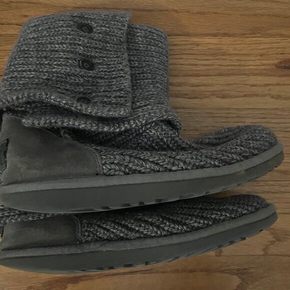 Classic UGG Sweater Boots | Size 6 - Picture 5 of 5